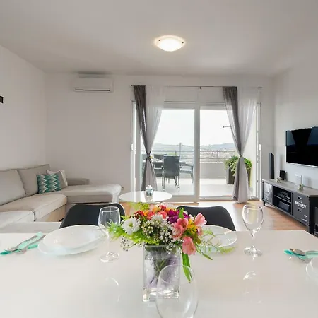 New Luxury Apartman *